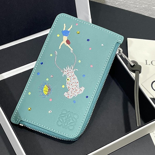 送料無料ロエベ パチモン イカ コインカードホルダー ナパカーフ コラボ loz52829