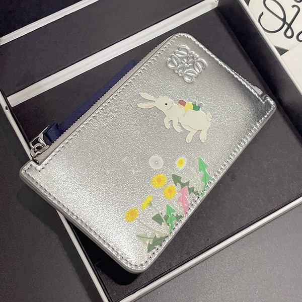定番ロエベ n級品 うさぎ コインカードホルダー ナパカーフ loy63246
