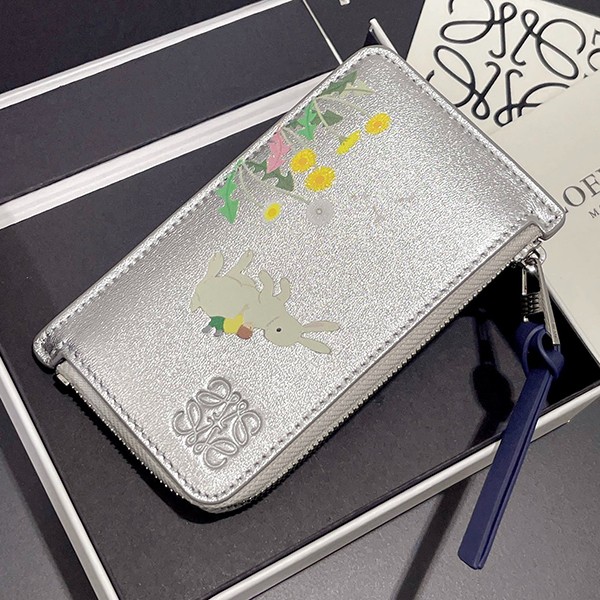定番ロエベ n級品 うさぎ コインカードホルダー ナパカーフ loy63246