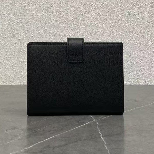 絶対欲しい！セリーヌ ヴィクトワール ミディアムウォレット フェイク Cep11024