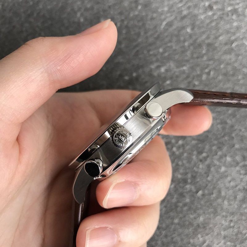 超話題!IWC ポルトギーゼクロノ 偽物 iwj43381