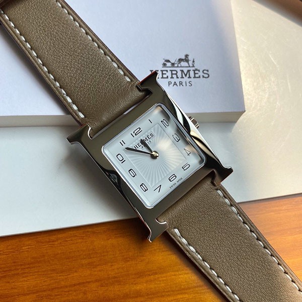 累積売上総額第１位！エルメス Hウォッチ スーパーコピー eri81018