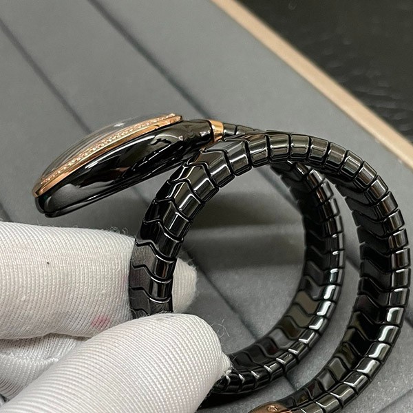 ブルガリ セラミック時計 スーパーコピー セルペンティ スピーガ 102885