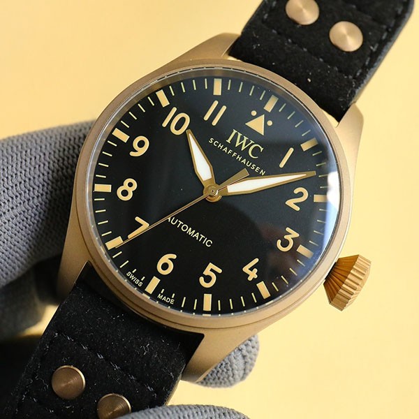 送料無料 IWC コピー ビッグ パイロット ウォッチ 43 レーシンググリーン メンズ IW329306