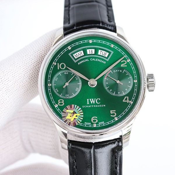 大人気! IWC 偽物 インターナショナルウォッチカンパニー アニュアル・カレンダー iwg15777