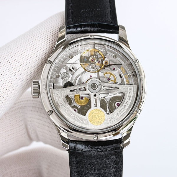 大人気! IWC 偽物 インターナショナルウォッチカンパニー アニュアル・カレンダー iwg15777