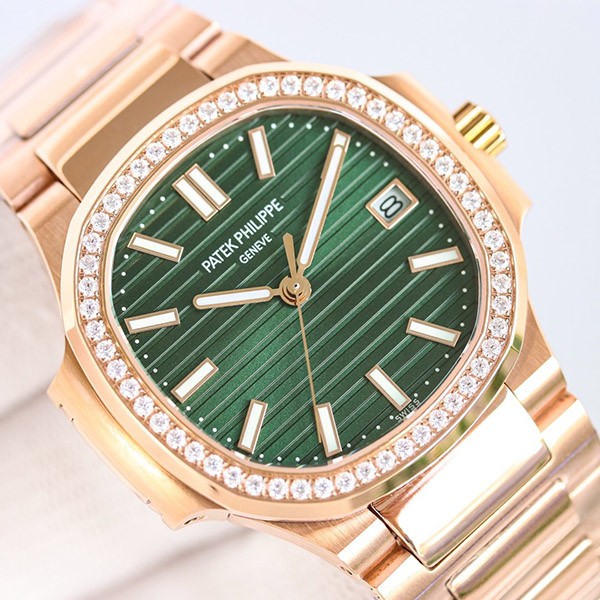 パテックフィリップ 偽物 ノーチラス paf75010