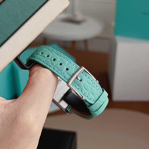 大人気!ティファニー コピー 1837 ロゴ メイカーズ 22mm スクエア ウォッチ 68122449