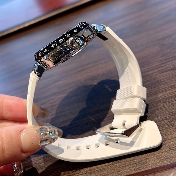 すぐ届くルイヴィトン n級品 タンブール ホライゾン スマートウォッチ QBB183