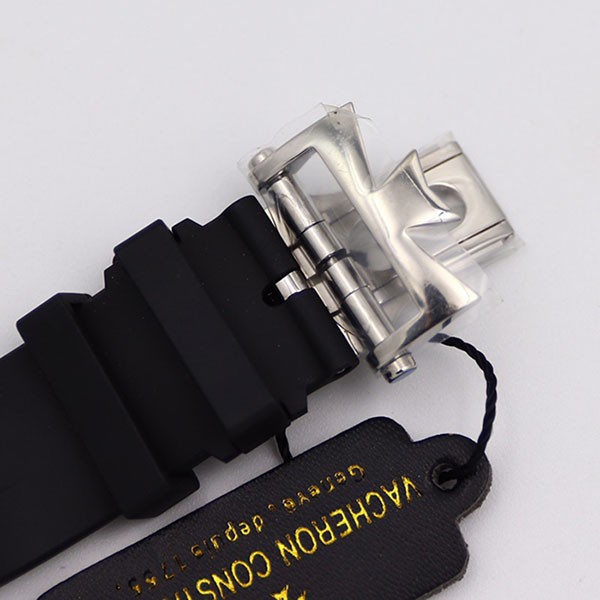 入手困難 ヴァシュロン コンスタンタン オーヴァーシーズ デュアルタイム 偽物 vap69537