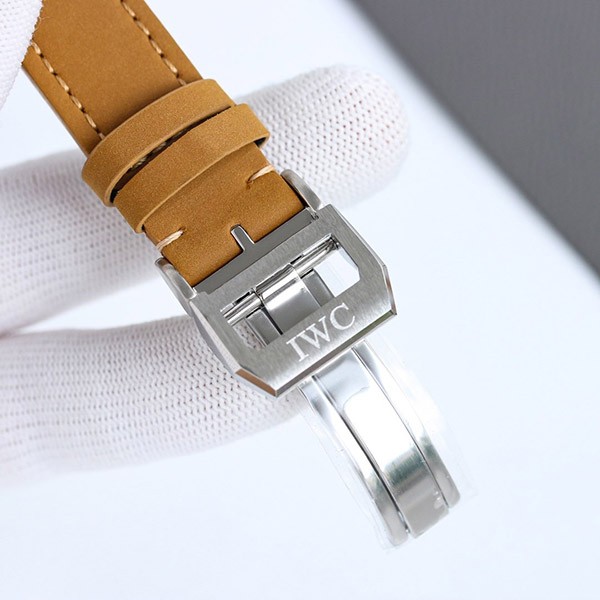 IWC ビッグパイロットウォッチ43 コピー スピットファイア IW329701