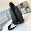 人気◆ルイヴィトン スリングバッグ 偽物◆タイガ アヴェニュー M30443 - 画像 (3)