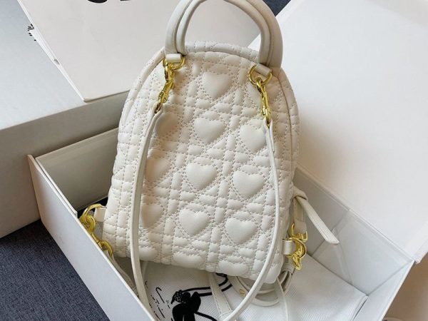 21年春夏 ディオールBACKPACK カナージュ ミニバッグコピー M9222UNGH_M030 - 画像 (3)