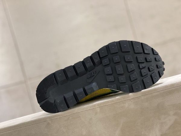 【限定カラー】サカイ × ナイキ 偽物 新作コラボスニーカー ペガサス ヴェイパーフライ エスピー CV1363_700 - 画像 (6)