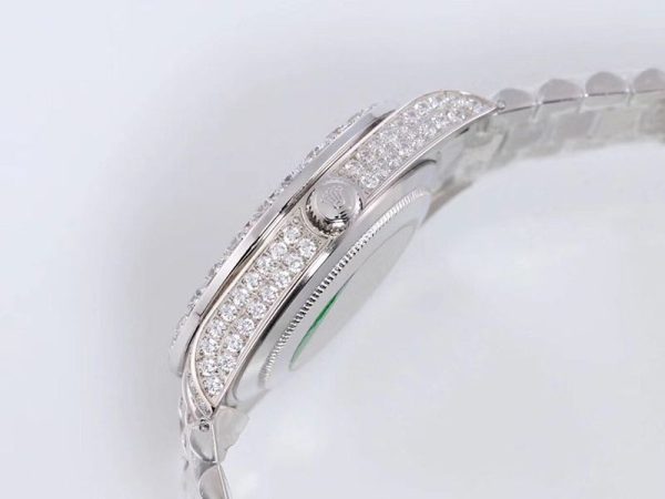 限定 ロレックス 時計 偽物 39MM メンズ ホワイト 全面ダイヤ デイデイト roj31634 - 画像 (5)