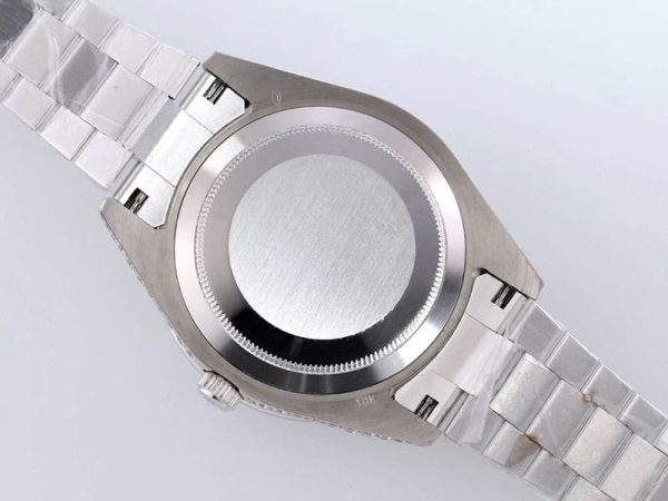 限定 ロレックス 時計 偽物 39MM メンズ ホワイト 全面ダイヤ デイデイト roj31634 - 画像 (9)