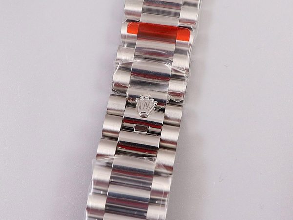 争奪戦 ロレックス 偽物 腕時計 デイデイト 40mm ブラック メンズ 228349RBR - 画像 (8)