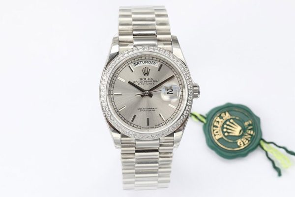 送料込 ロレックス 時計 コピー デイデイト シルバー 36mm roc74154 - 画像 (2)