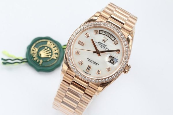 ★日本!!人気！ロレックス 時計 偽物 デイデイト ホワイト 36mm rou61653 - 画像 (3)