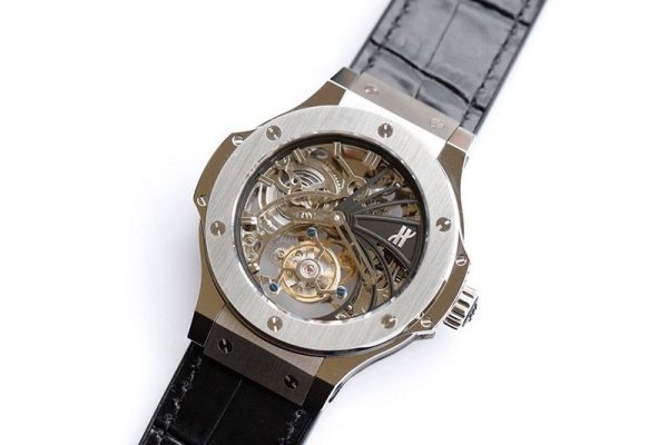 【日本未発売】 ウブロ スピリット スーパーコピー オブ ビッグバン チタニウム ブルー huk98842 - 画像 (3)