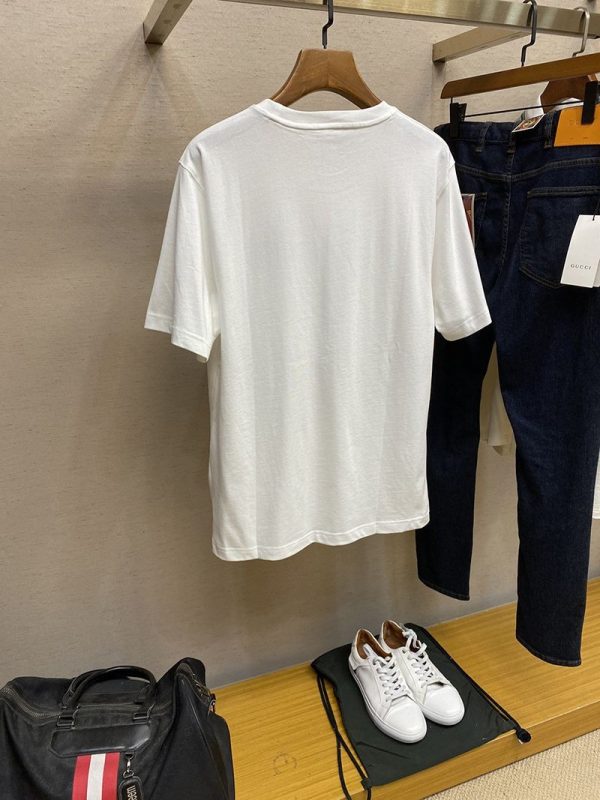 新作モンクレールジーニアス コピー★GENIUS FRAGMENTコラボ スプレーロゴTシャツ 藤原ヒロシ moi77942 - 画像 (8)