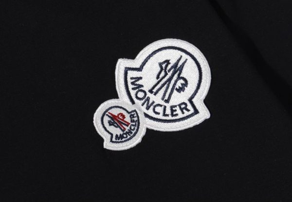 世界中で大人気♪モンクレール ダブルロゴ入りTシャツ 偽物 2色 mok37227 - 画像 (6)