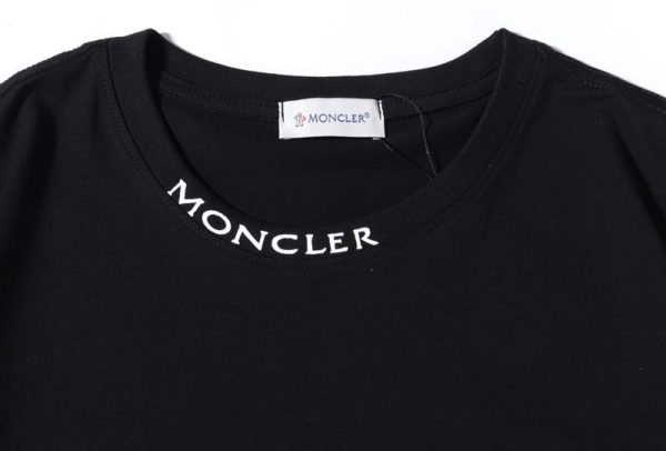 大人気！モンクレール カフスロゴ付き Tシャツ コピー 2色 moc99123 - 画像 (6)
