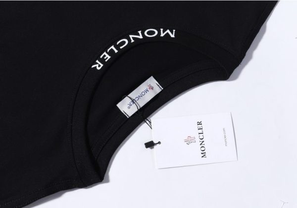 大人気！モンクレール カフスロゴ付き Tシャツ コピー 2色 moc99123 - 画像 (8)
