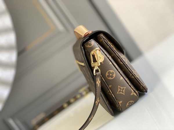 《大人気》ルイヴィトン ポシェットメティス MM 偽物 モノグラム M44875 - 画像 (2)