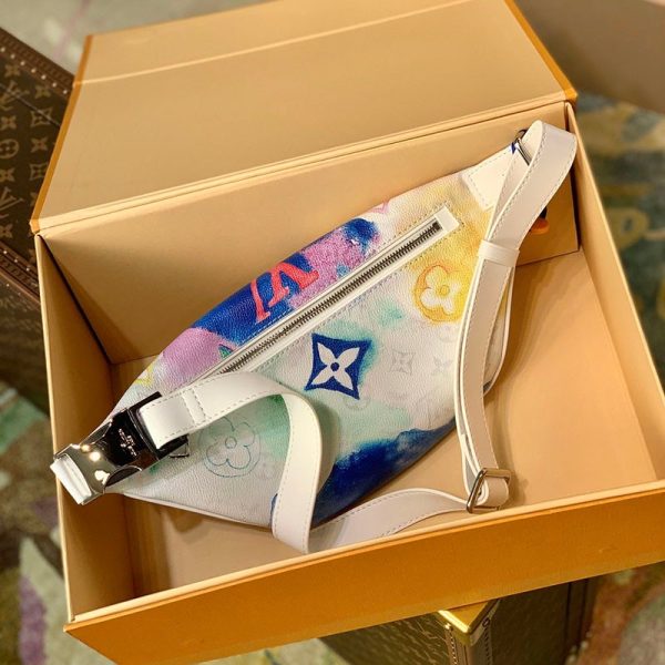 【関税込】ルイ ヴィトン ショルダーバッグ 偽物 ディスカバリー・バムバッグ PM M45759 - 画像 (2)
