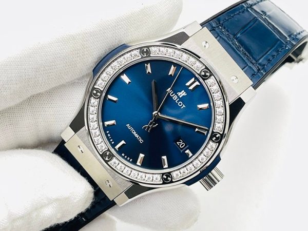 可愛い ウブロ 時計 コピー クラシックフュージョン チタニウム ダイヤモンド huk50811 - 画像 (2)