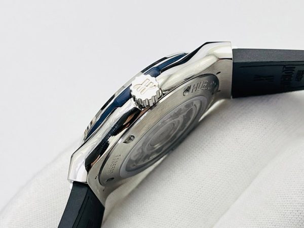 可愛い ウブロ 時計 コピー クラシックフュージョン チタニウム ダイヤモンド huk50811 - 画像 (4)