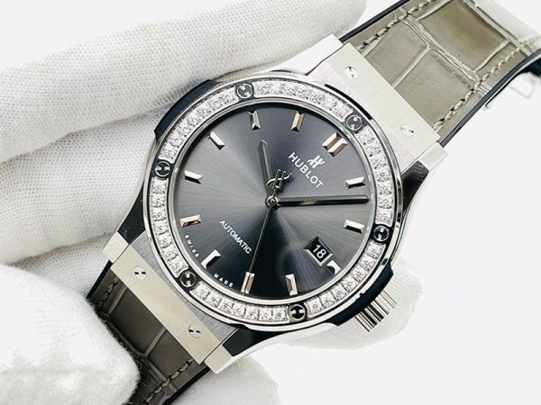 21-22AW ウブロ 時計 スーパーコピー クラシックフュージョン チタニウム ダイヤモンド hup24533 - 画像 (2)