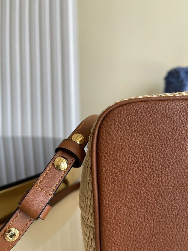 関税なし ルイヴィトン バッグ かごバッグ偽物 キャンプ 取っ手付き ロゴ入り M57704 - 画像 (5)