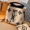 ★関税/送料込★ ルイヴィトン ショルダーバッグ 偽物 CRAFTY ネオノエMM 2WAY モノグラム M56889 - 画像 (9)