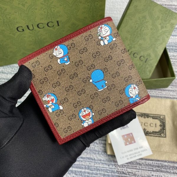 完売前に！グッチ＆ドラえもんコラボ 二つ折り財布 偽物 gue43637 - 画像 (2)