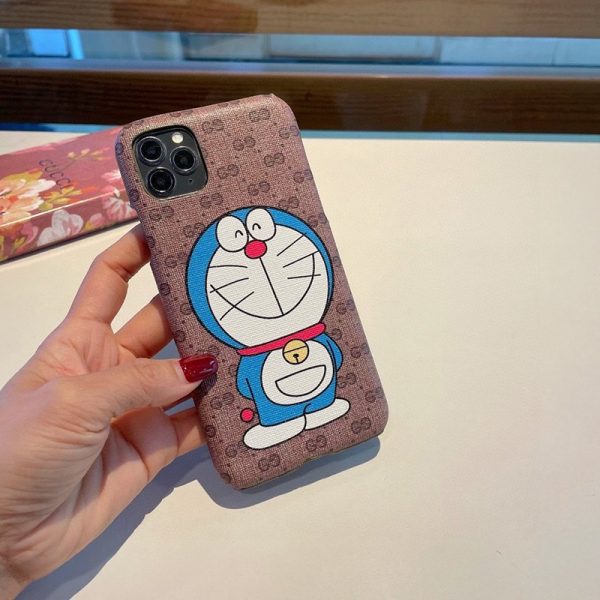 ★日本!!人気！【人気コラボ 】グッチ×ドラえもん偽物 iPhone13/12/11 ケース647806 2T200 8919 - 画像 (6)