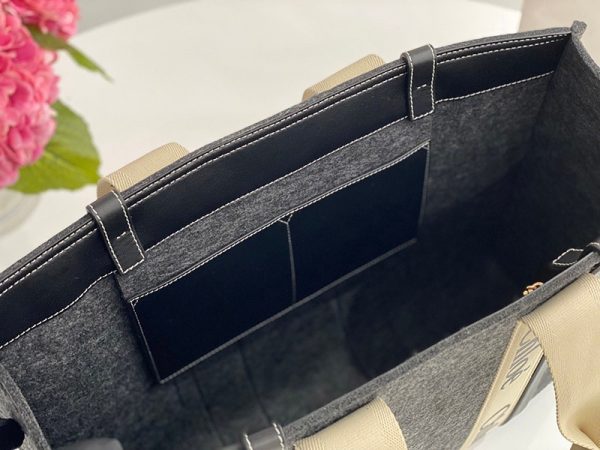 日本未入荷 クロエ woody 偽物 ミディアムトートバッグ 3モデルサイズ CHC21WS383F37053 - 画像 (10)