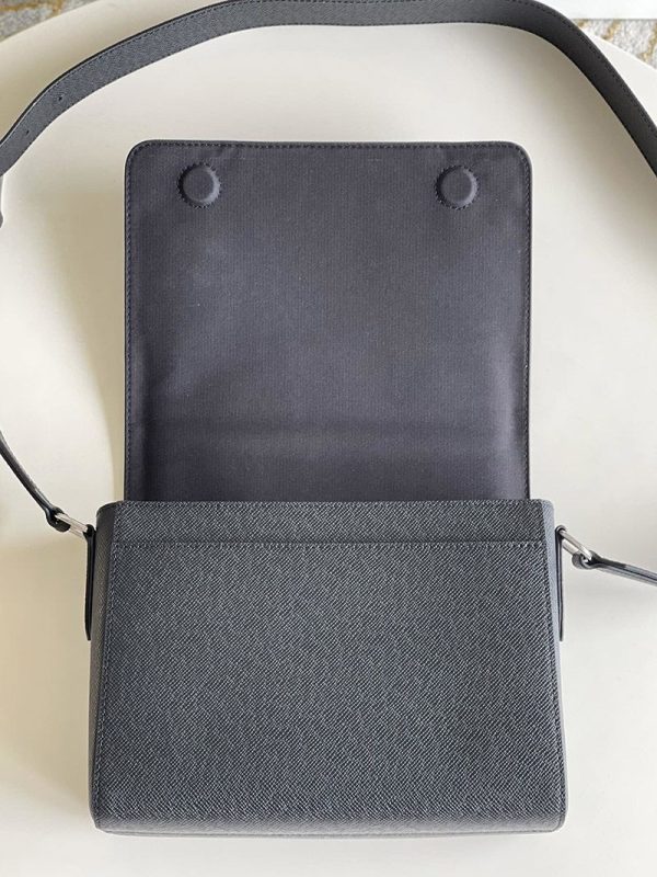 希少品【ルイヴィトン】ニュー・フラップメッセンジャーバック偽物 M30807 - 画像 (7)
