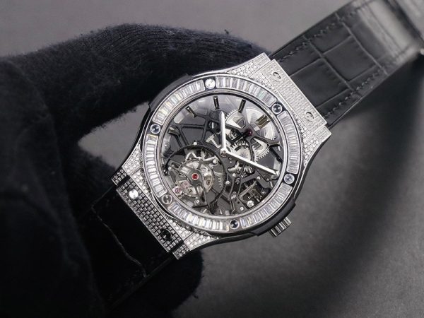 欲しい♡超限定♪ ウブロ コピー クラシックフュージョン トゥールビヨンチタニウムダイヤモンド 505.NX.0170.NX.3904 - 画像 (2)