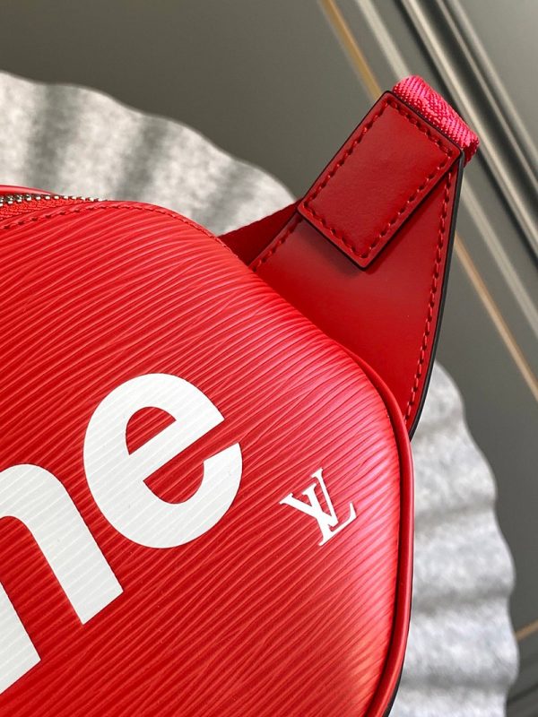 新作 シュプリーム × ルイヴィトン ショルダーバッグ コピー コラボ バムバッグ BUMBAG RED 赤 vur60762 - 画像 (4)