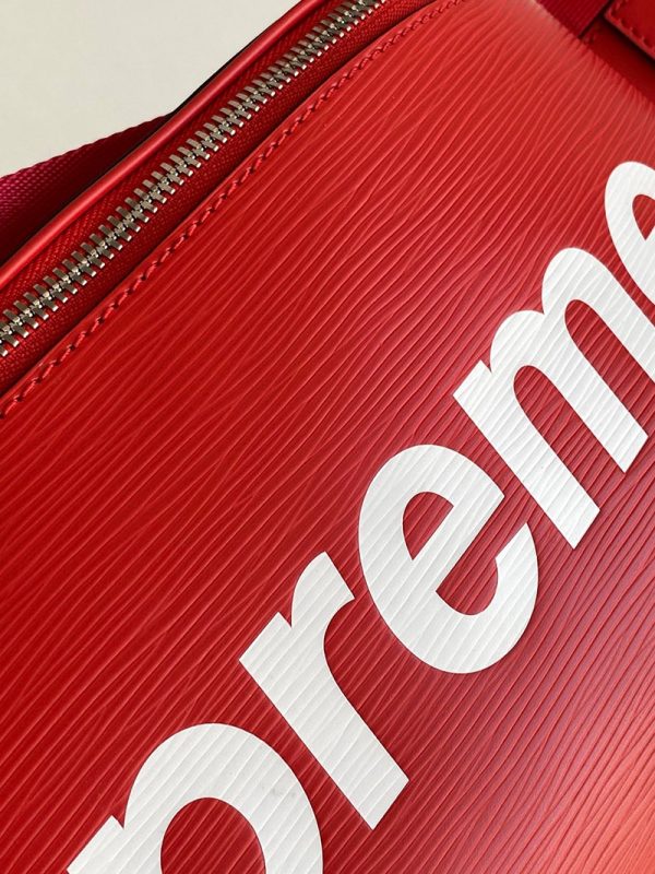 新作 シュプリーム × ルイヴィトン ショルダーバッグ コピー コラボ バムバッグ BUMBAG RED 赤 vur60762 - 画像 (5)