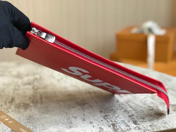 関税なし ルイヴィトン × シュプリーム  偽物 Pochette Jour GM クラッチバッグ 赤 M66888 - 画像 (4)