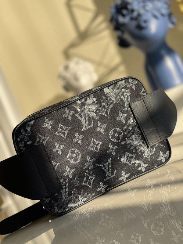 21SS☆ルイヴィトン☆バッグ☆バムバッグ・アウトドア偽物☆ M57281 - 画像 (5)