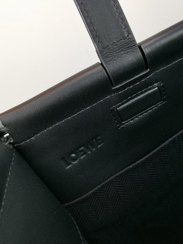 春もの新作ロエベ トートバッグ 偽物 Small Cushion Tote☆クッショントートスモール☆送料込 A612A93X252426 - 画像 (8)