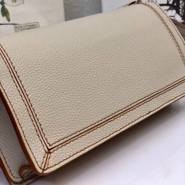 21-22AW ロエベ ショルダーバッグ 偽物 ソフトカーフ 2wayバルセロナソフトバッグmini 0010397818 - 画像 (3)