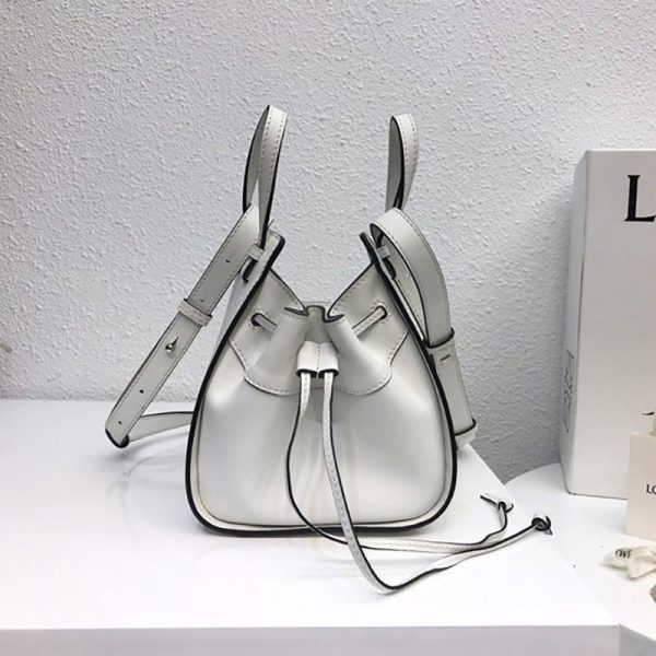 ☆限定☆ ロエベ ハンモック 偽物 ドローストリング ショルダーバッグ 0010365427 - 画像 (6)