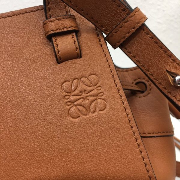 欲しい♡超限定♪ロエベ ハンモック 偽物 ドローストリング ショルダーバッグ 0010473155 - 画像 (7)