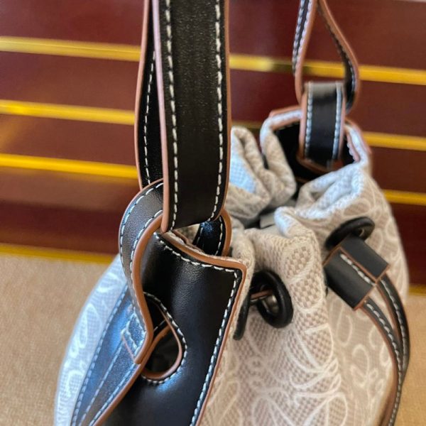 関税負担なし ロエベ バルーンバッグ 偽物 2wayバッグ ショルダーバッグ lob60696 ロエベ ショルダーバッグ アナグラム - 画像 (7)