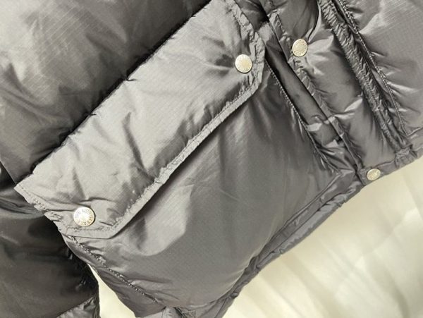 大人気！グッチ ノースフェイス ナイロンダウン偽物 Nob31309 - 画像 (4)